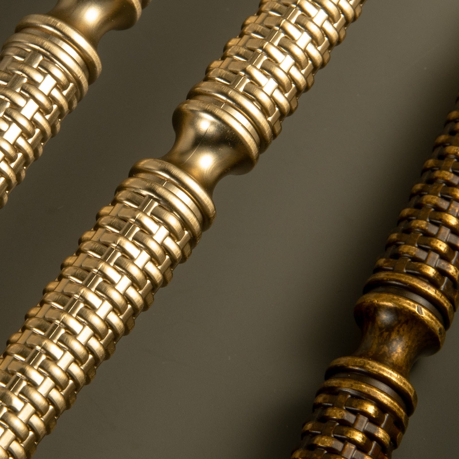 Goo-Ki Ornate Woven Pattern Zinc Alloy Cabinet Knobs & Pulls - Retro Style Hardware for Kitchen Cabinets