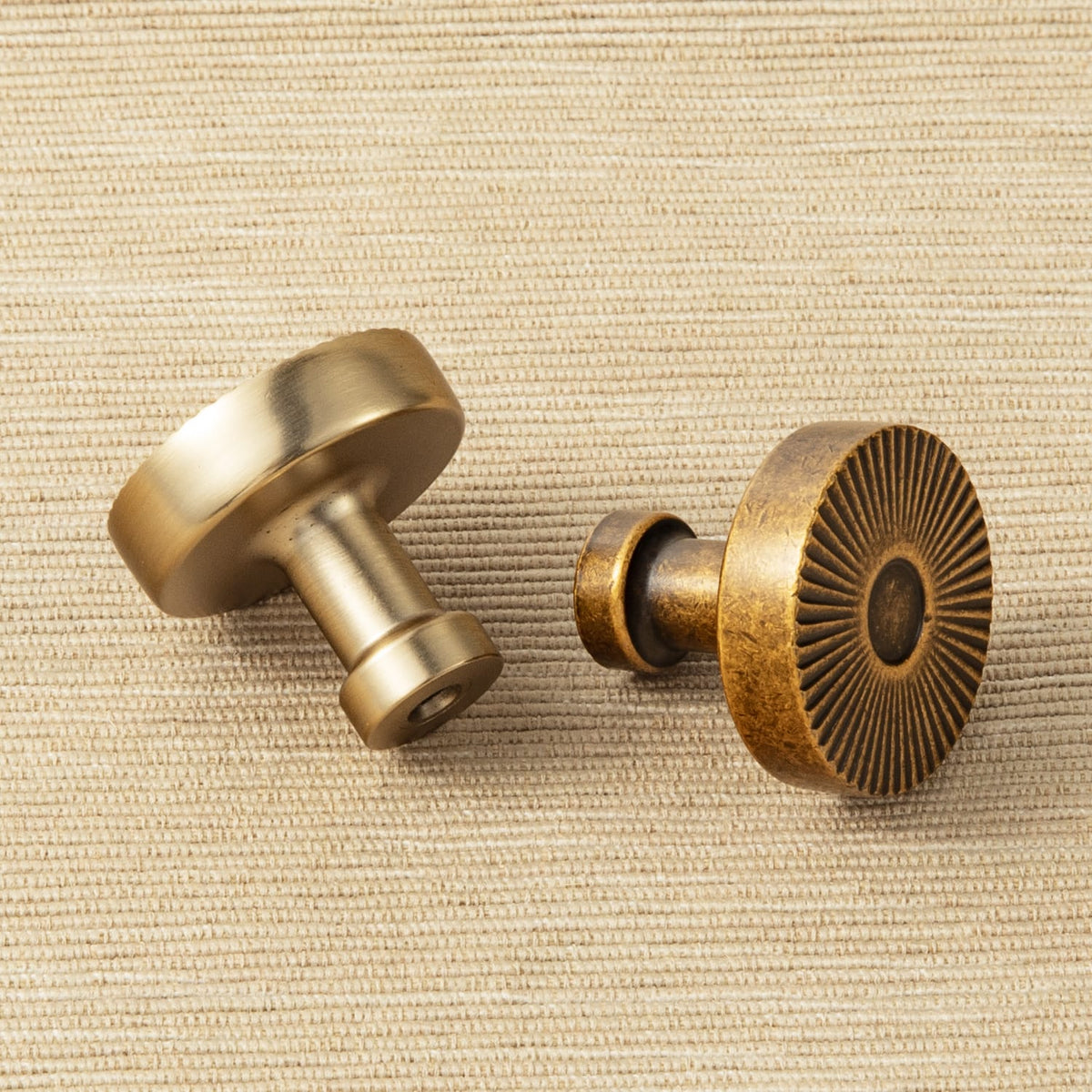 Goo-Ki Retro Radiating Pattern Cabinet Knob with Ornate Backplate, Solid Zinc Alloy Drawer Knob for Classic Cabinet Renovation