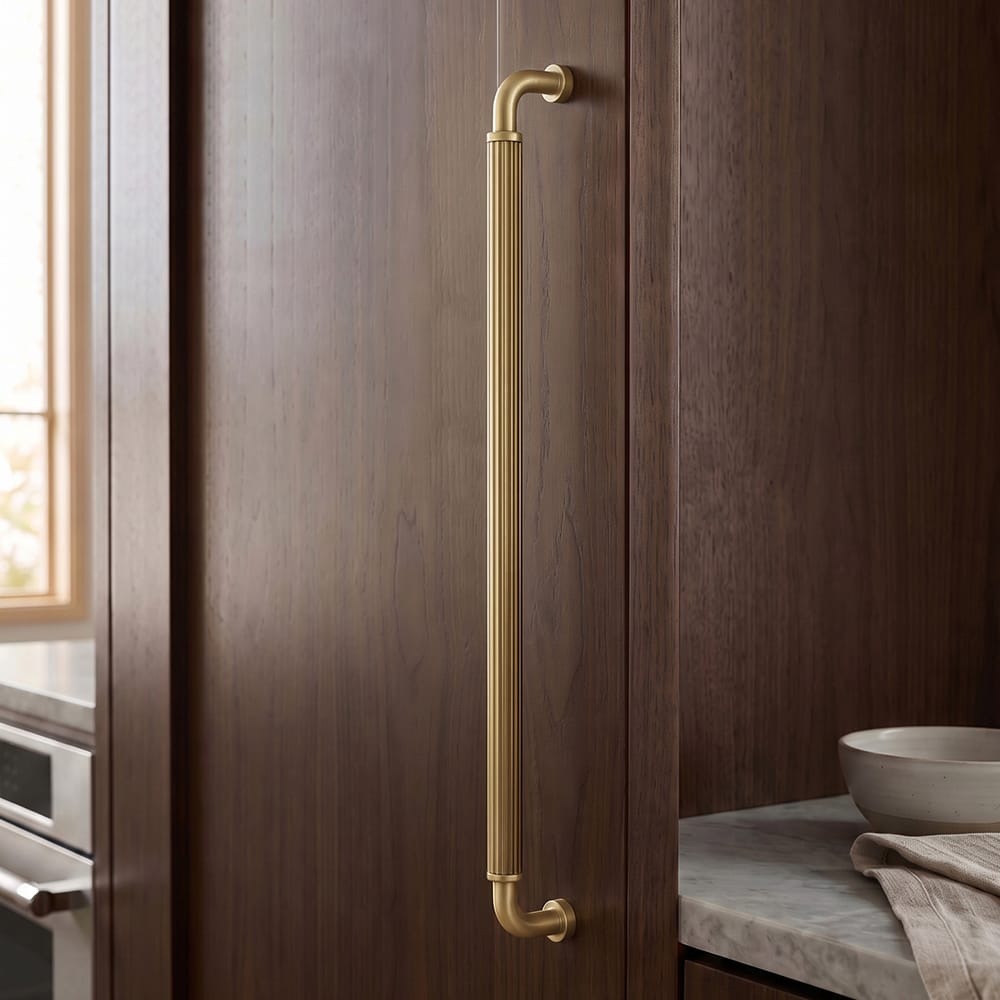 Goo-Ki Ribbed Bar Cabinet Pulls, Aluminum Grip Rail with Zinc Alloy End Pieces Fluted Drawer Handles for Kitchen Cabinet