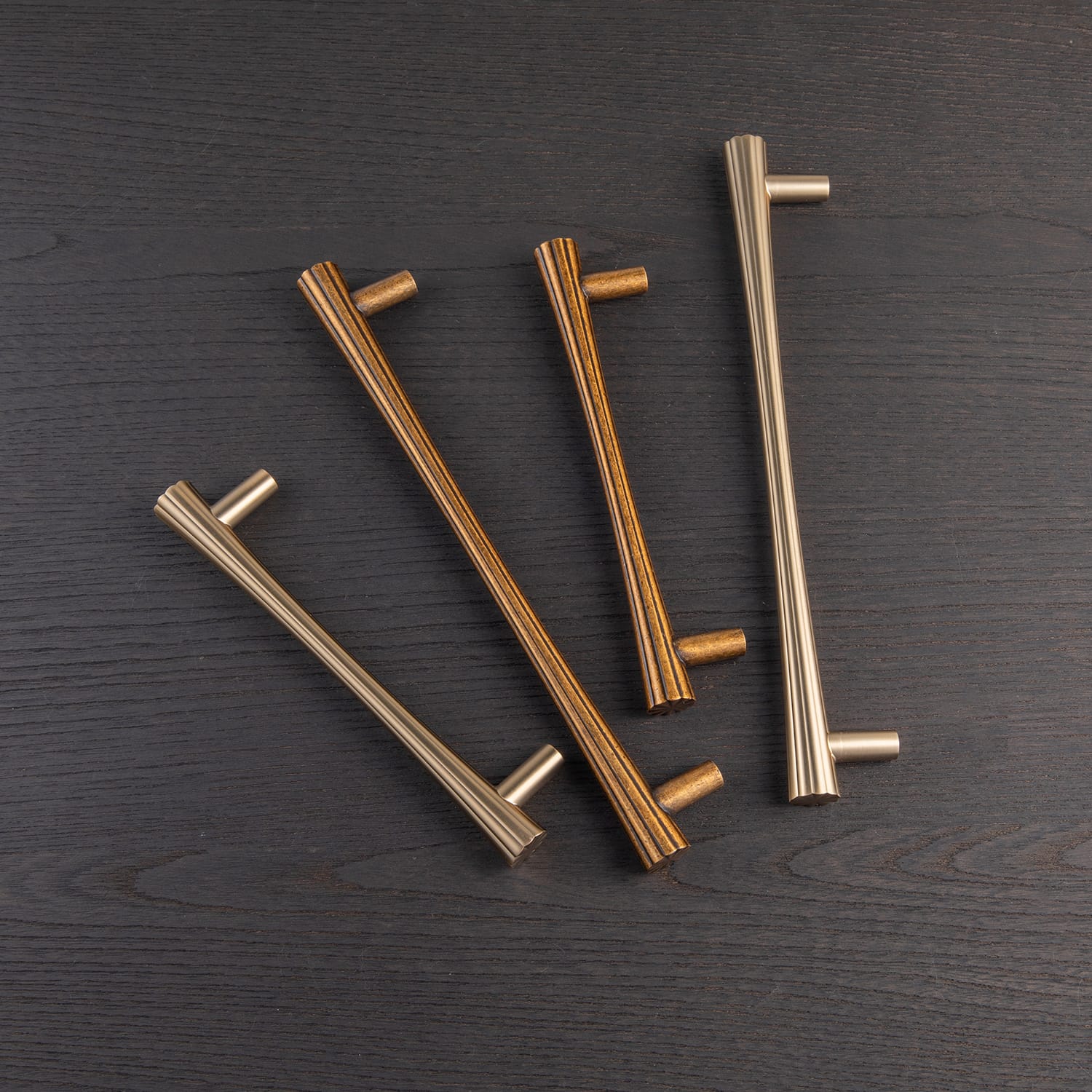 Goo-Ki Ribbed Fluted Cabinet Pull Handles Premium Zinc Alloy T-Bar Furniture Hardware