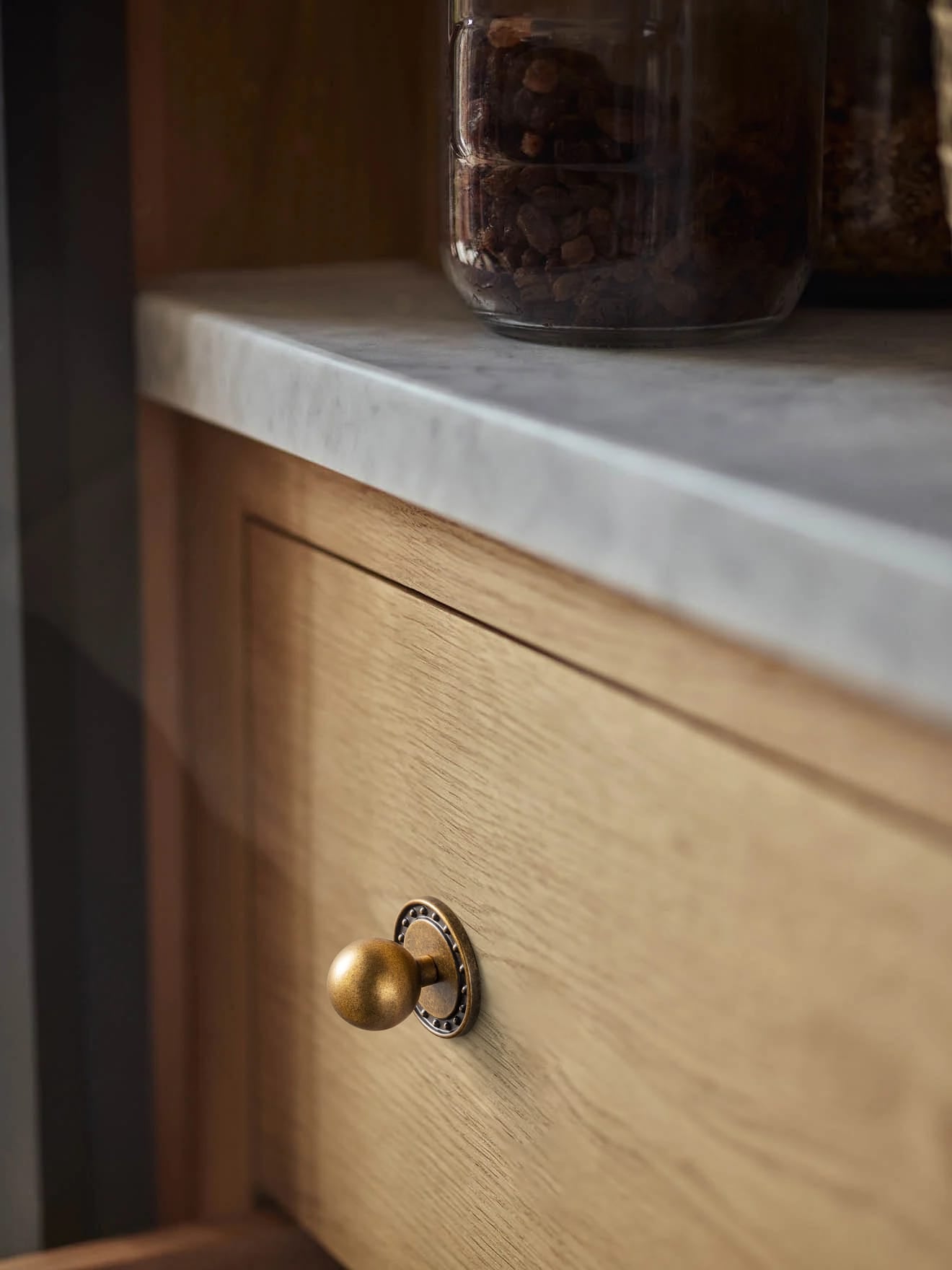 Goo-Ki Round Cabinet Knobs with Back Plate Zinc Alloy Cabinet Handle with Long Back Plate
