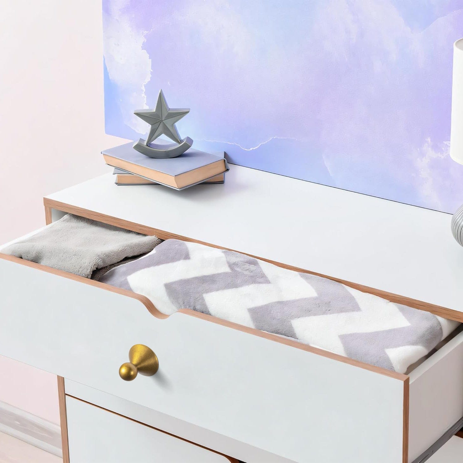 Goo-Ki Statement Zinc Alloy Cabinet Pull – Geometric Ball and Cone Design for Drawer