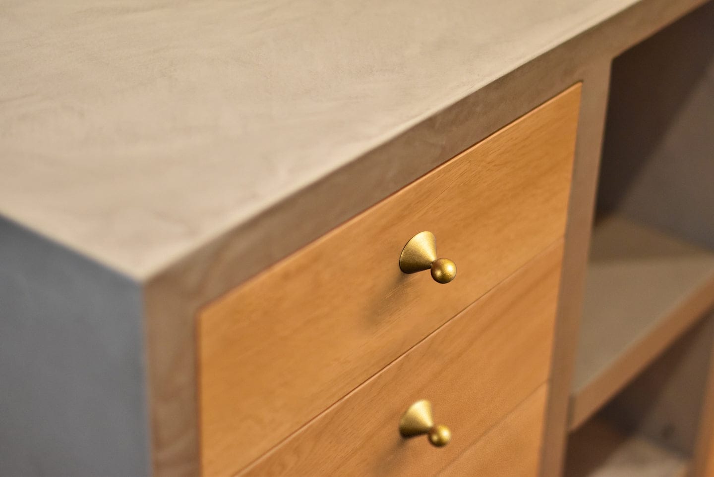 Goo-Ki Statement Zinc Alloy Cabinet Pull – Geometric Ball and Cone Design for Drawer