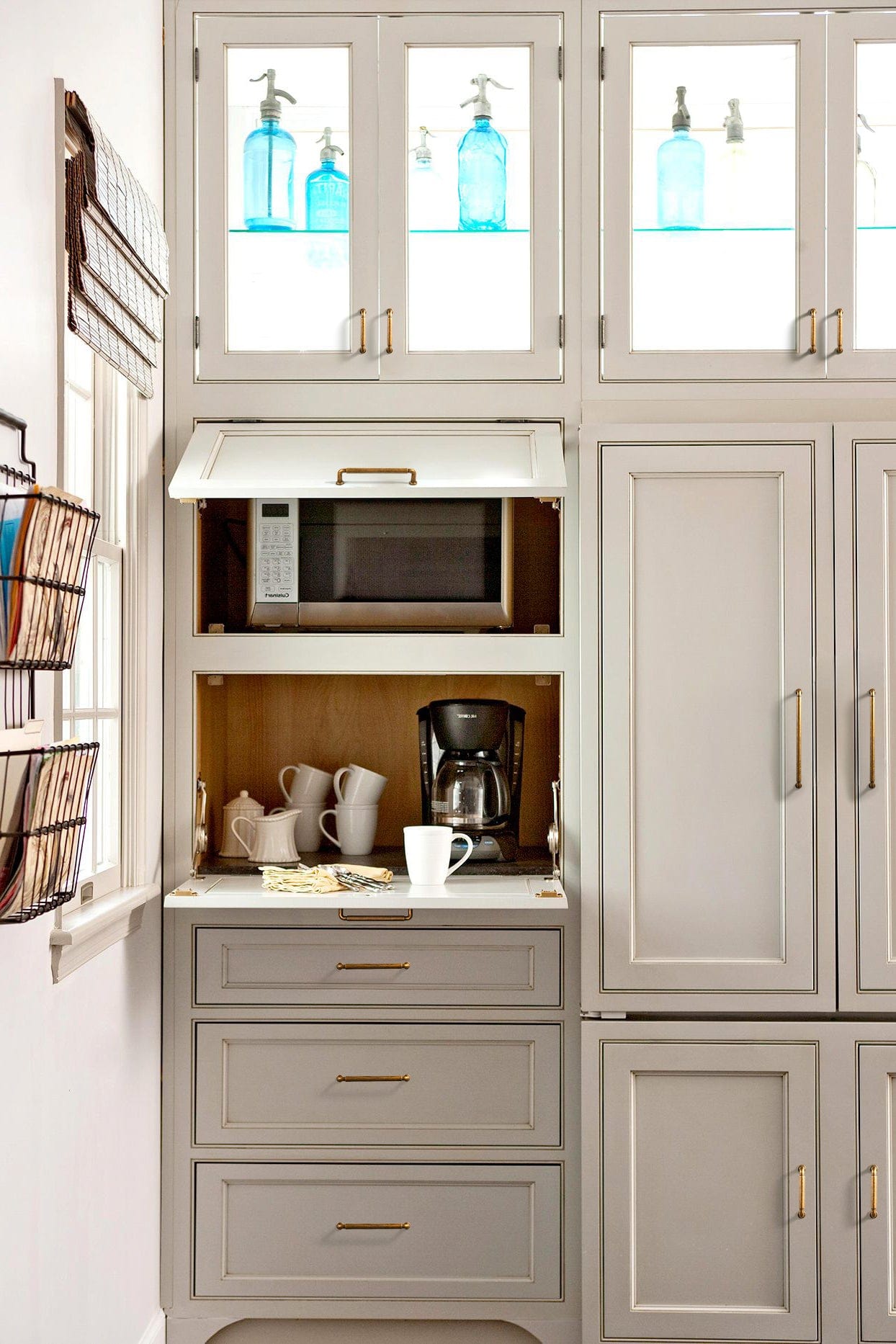 Goo-Ki Sturdy Zinc Alloy Cabinet Pulls: Uniquely Angular Design for Modern Spaces