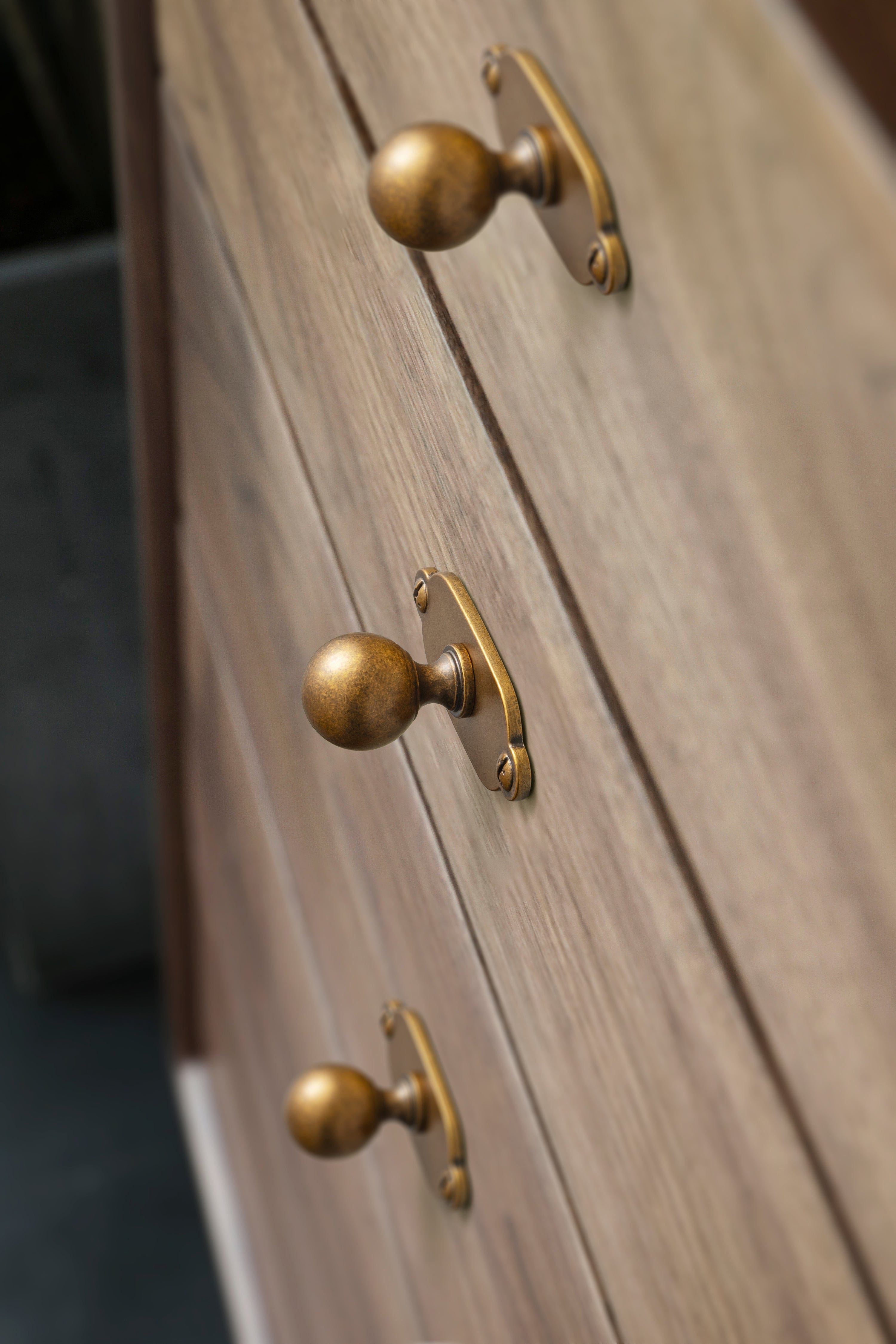 Goo-Ki Stylish Zinc Alloy Cabinet Knobs Classic Round Design Durable Cabinet Handles