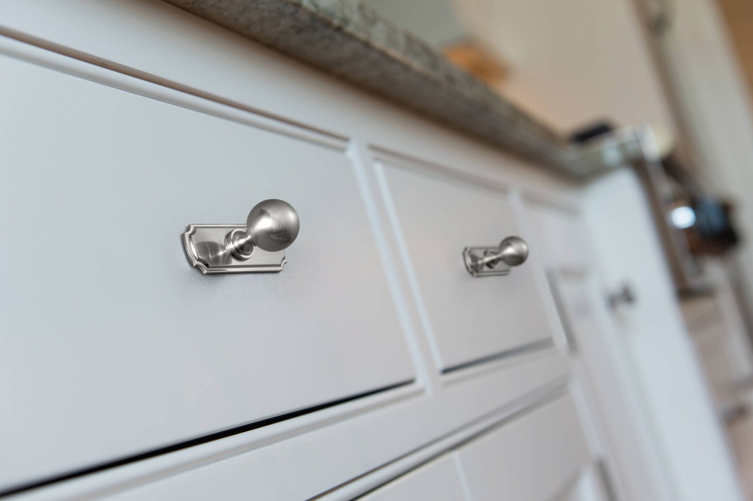 Goo-Ki Stylish Zinc Alloy Cabinet Knobs Classic Round Design Durable Cabinet Handles