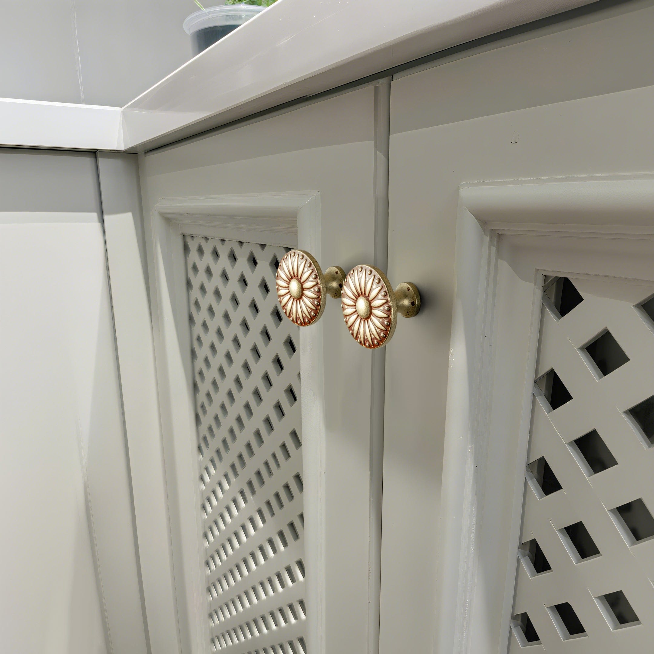 Goo-Ki Sunflower Floral Embossed Cabinet Knobs Assorted Distressed Zinc Alloy Furniture Hardware