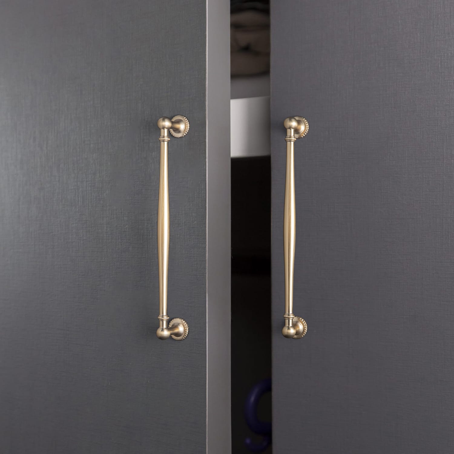 Goo-Ki Traditional Zinc Alloy Drawer Pulls, Decorative Spindle-Shaped Bar Handles Classic Hardware for Cabinets & Vanities