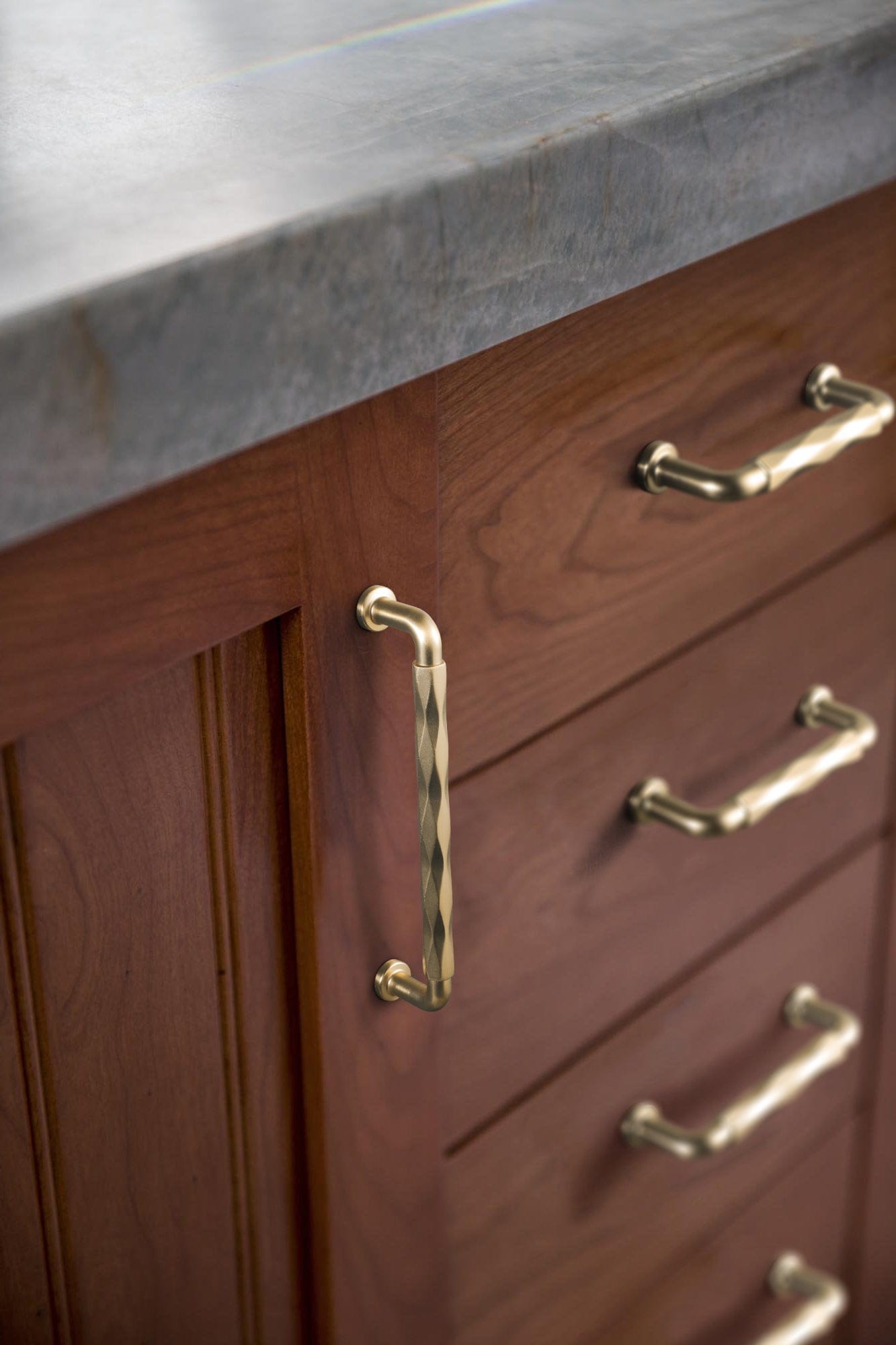 Goo-Ki Twisted Design Decorative Zinc Alloy Cabinet Handles for Kitchen Cabinets