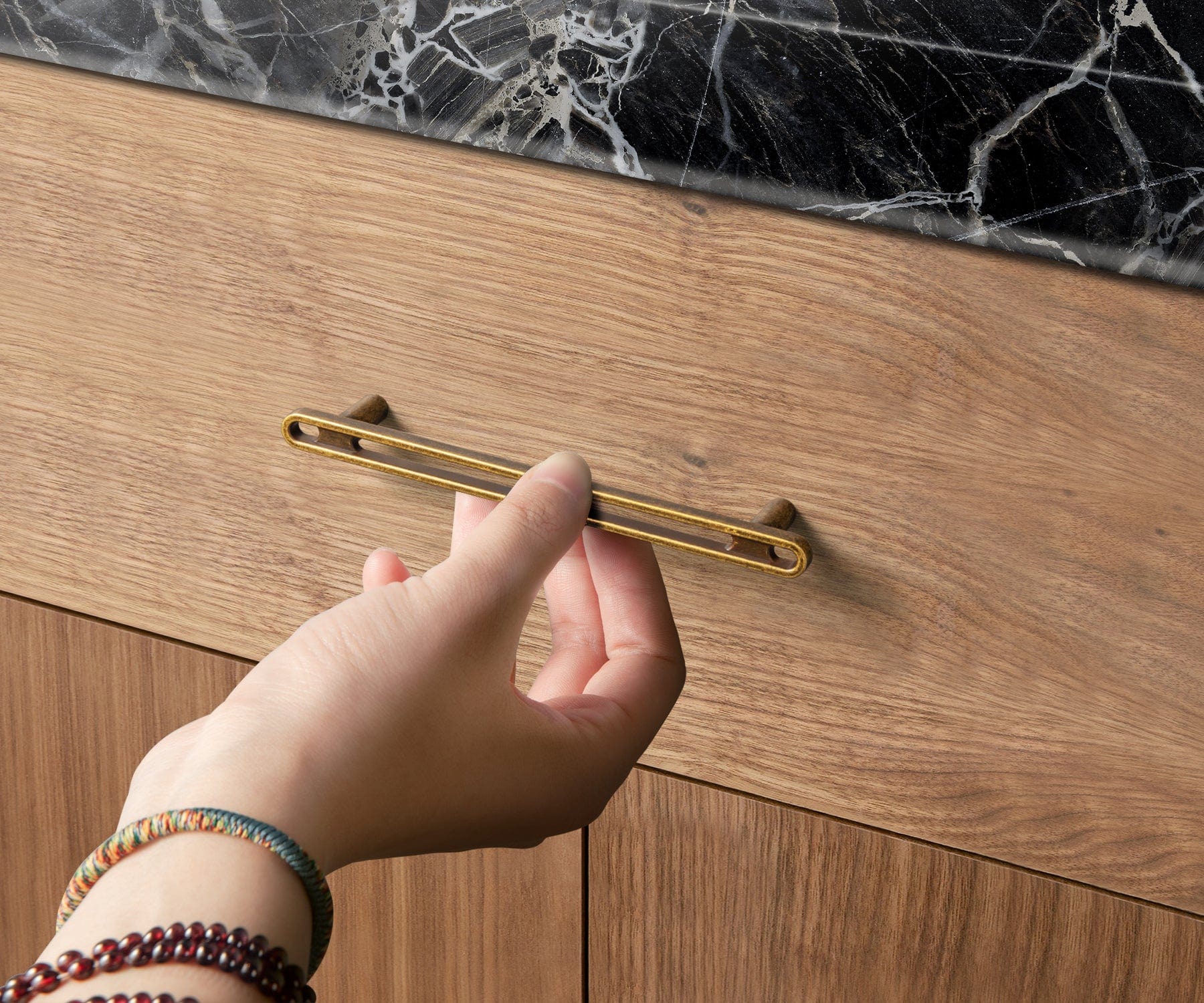 Goo-Ki Unique Design Openwork Furniture Handle Zinc Alloy Kitchen Drawer Pulls Finger Pull