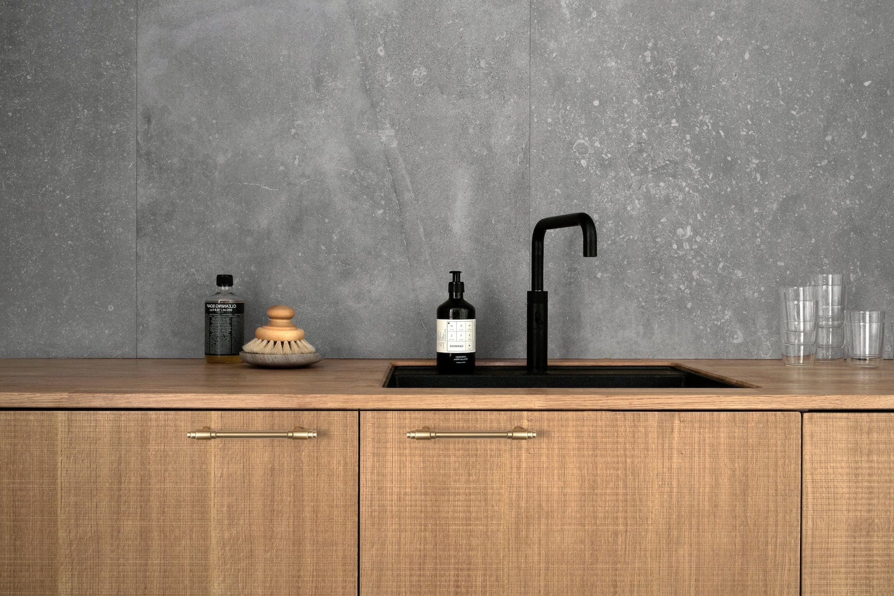 Goo-Ki Vintage Brass Drawer Handles with Unique Geometric T - Shape