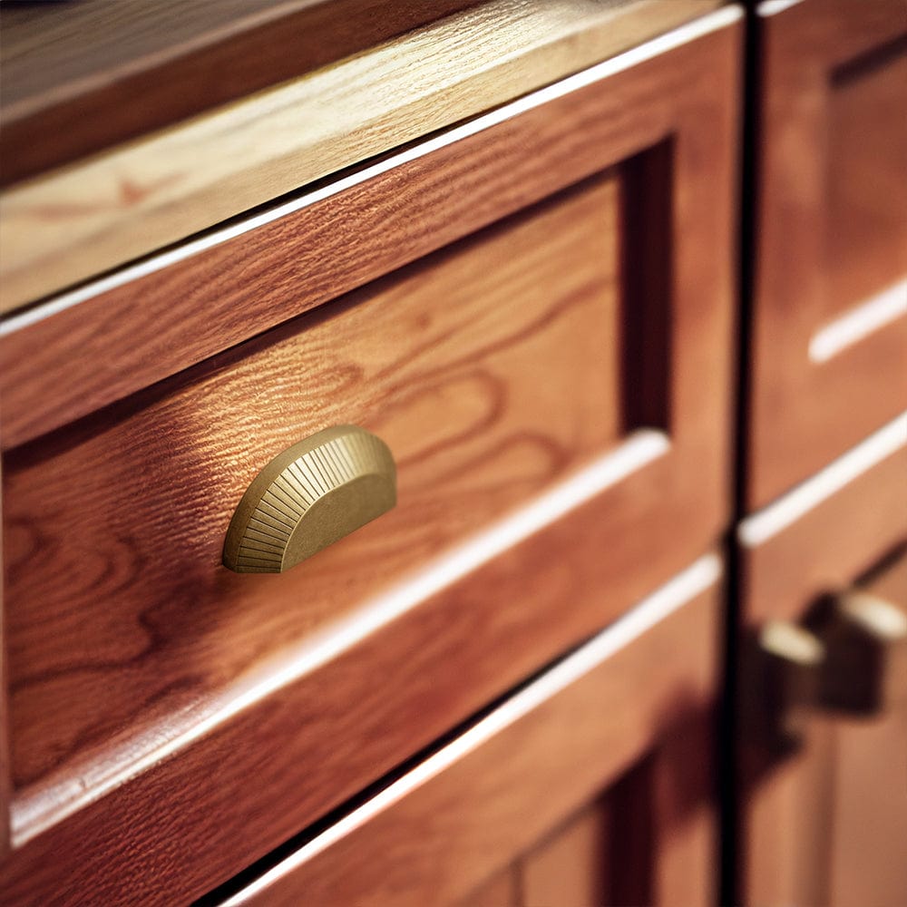 Goo-Ki Vintage Brass Half-moon Cabinet Cup Pulls Unique Grooved Texture for Home Decor