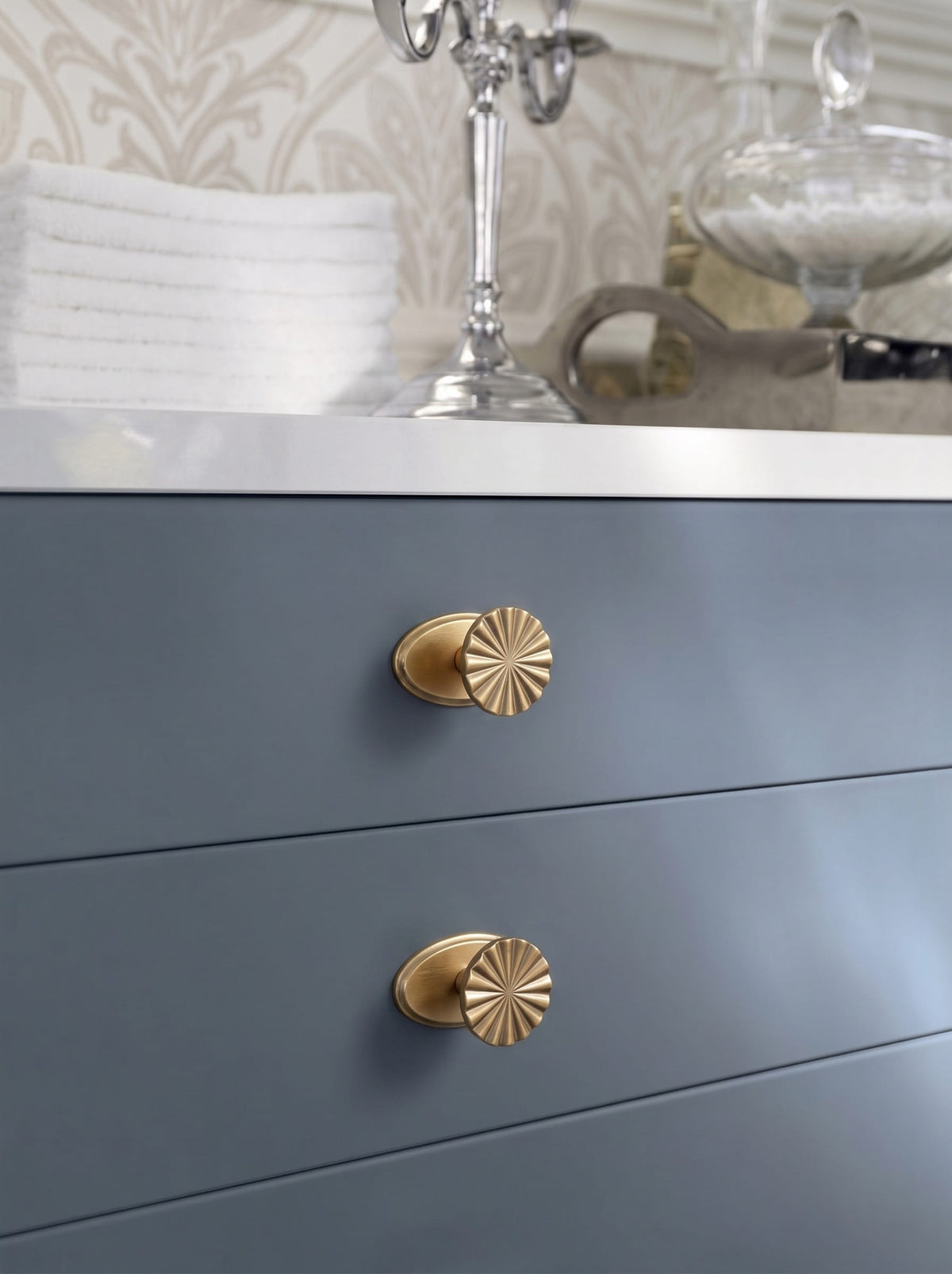 Goo-Ki Vintage Sunburst Zinc Alloy Drawer Knob, Ornate Fluted Cabinet Knob with Multiple Backplate Styles