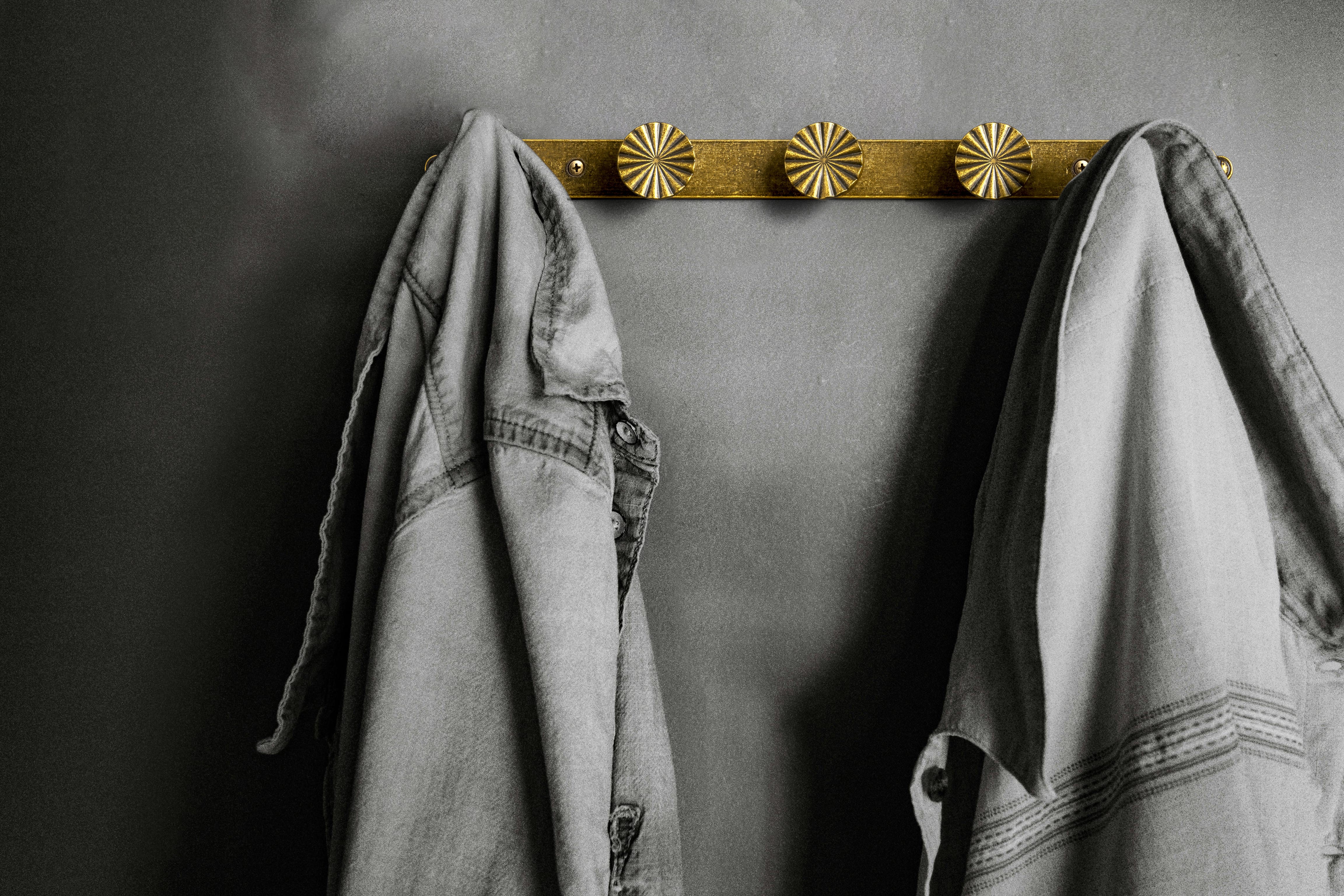 Goo-Ki Zinc Alloy Coat Hook Bar with Ornate Radiating Sunburst Knobs, Wall Mounted Robe Hanger for Entryway, Bathroom & Closet
