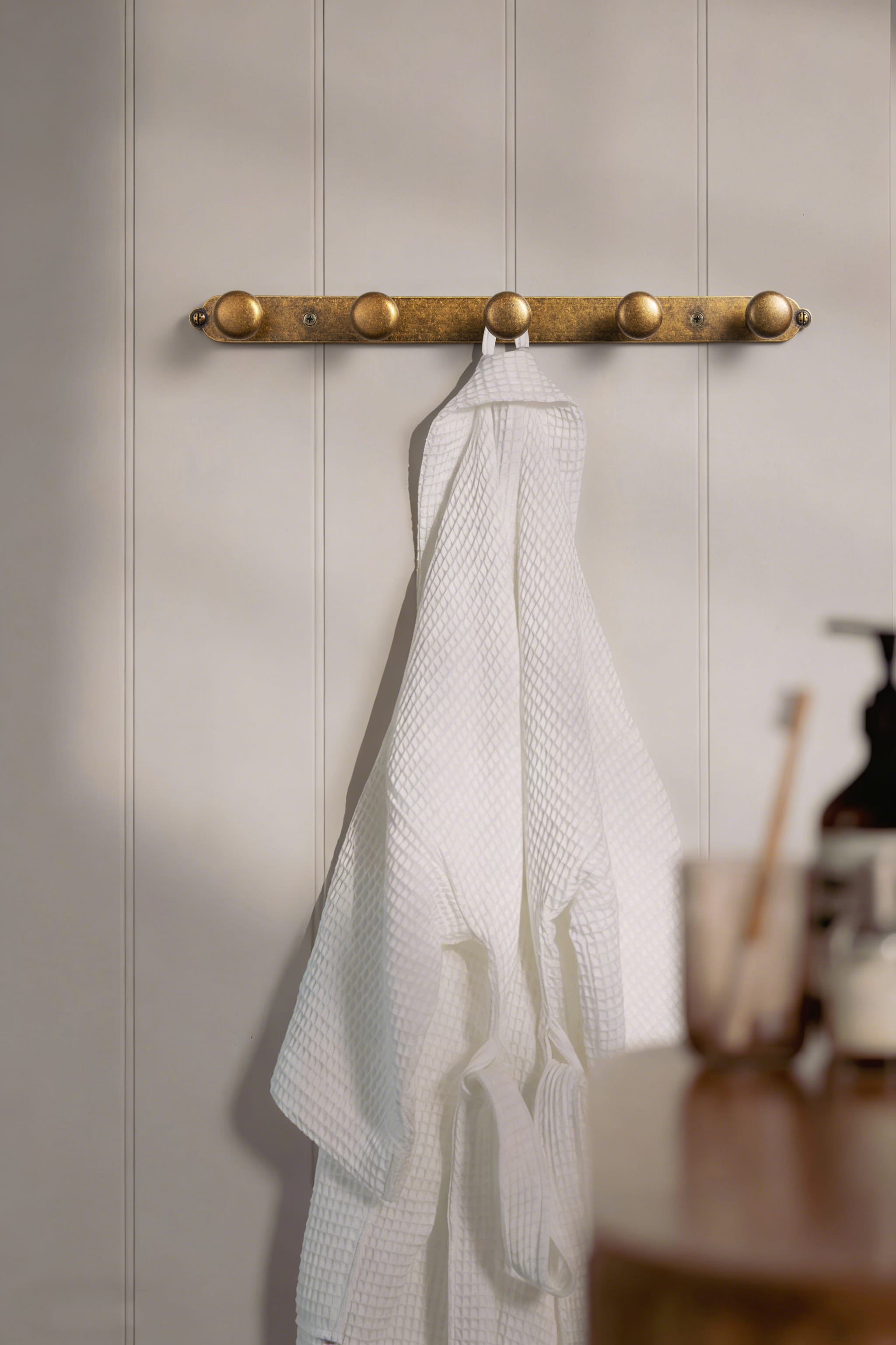 Goo-Ki Zinc Alloy Coat Hook - Retro Decorative Wall Hanger Rail with Round Knobs for Coats, Towels & Home Organization