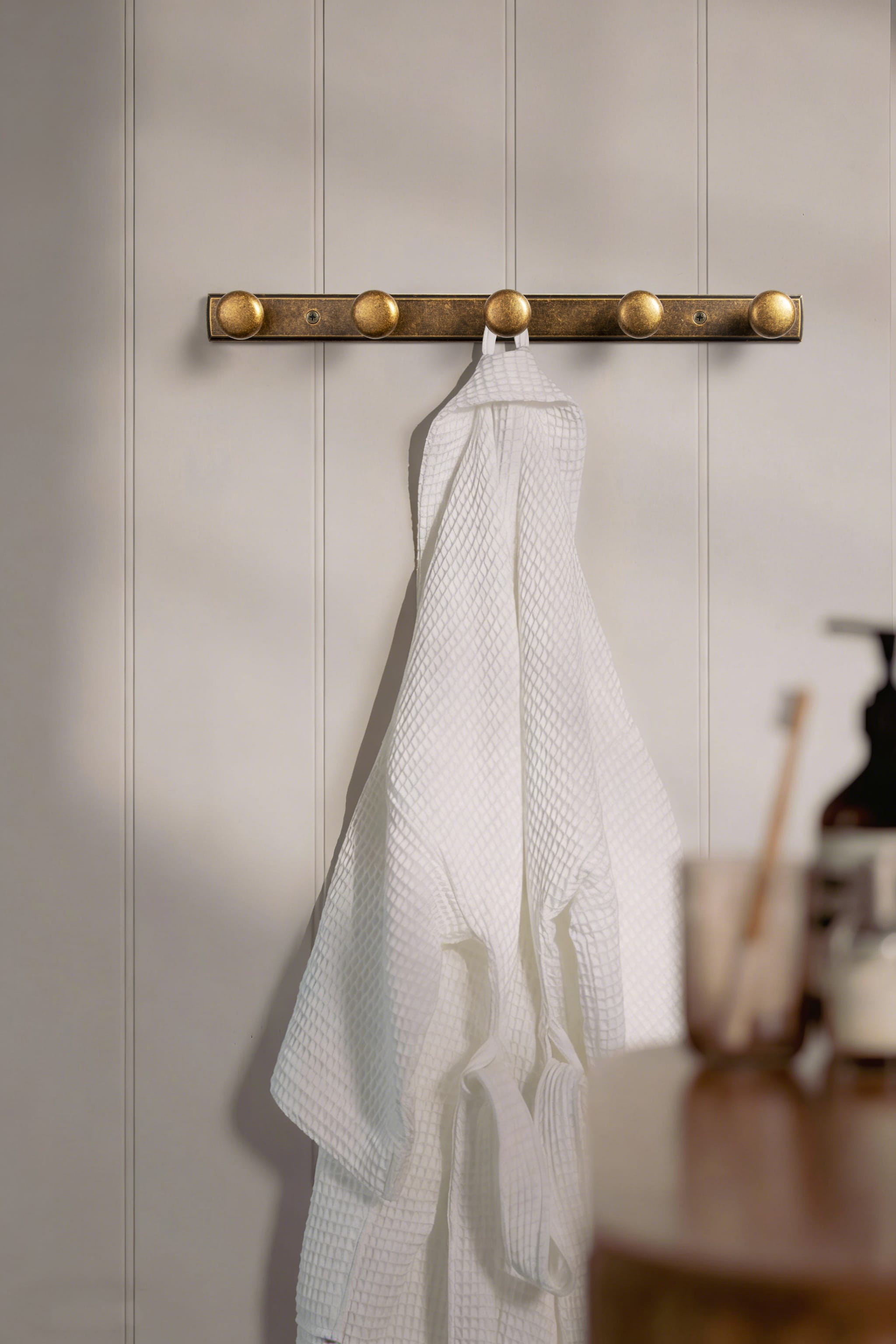 Goo-Ki Zinc Alloy Coat Hook - Retro Decorative Wall Hanger Rail with Round Knobs for Coats, Towels & Home Organization