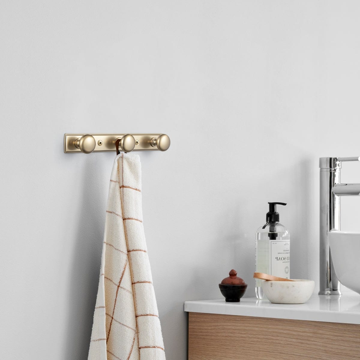 Goo-Ki Zinc Alloy Coat Hook - Retro Decorative Wall Hanger Rail with Round Knobs for Coats, Towels & Home Organization