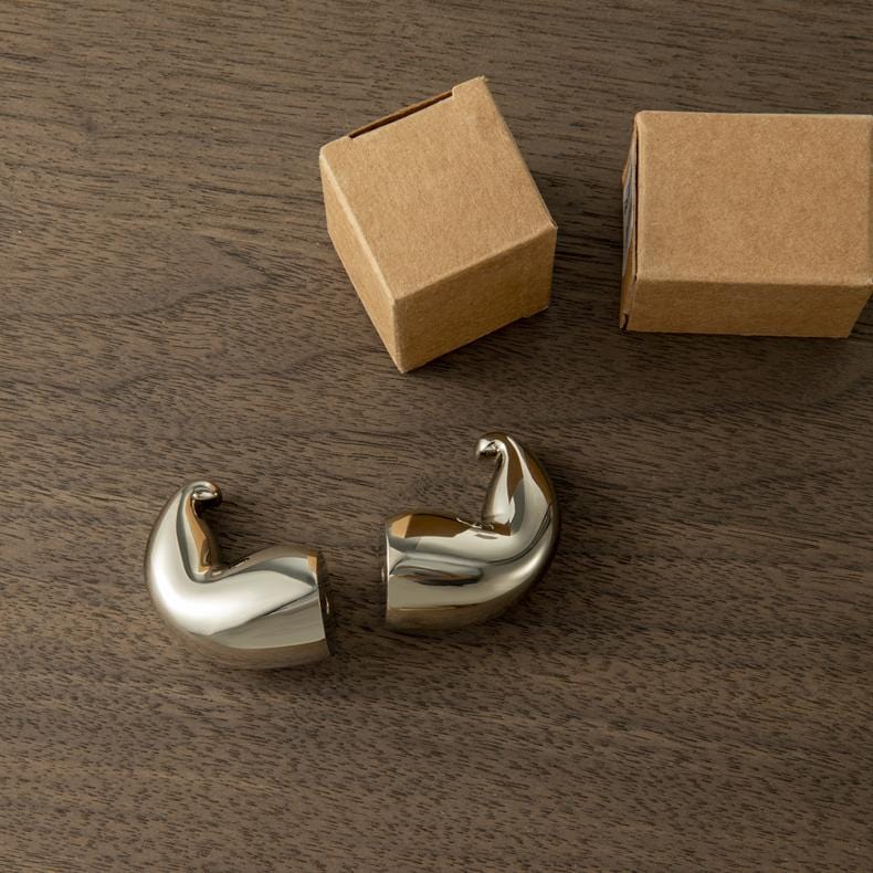 TONA Titanium Silver / Knob / 2 Pack Muscle - Shaped Titanium Silver Copper Cabinet Knob Unique Artistic Home Hardware